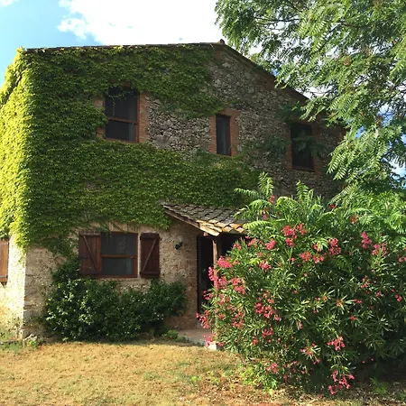 Agroturismo Podere Conte Racani *